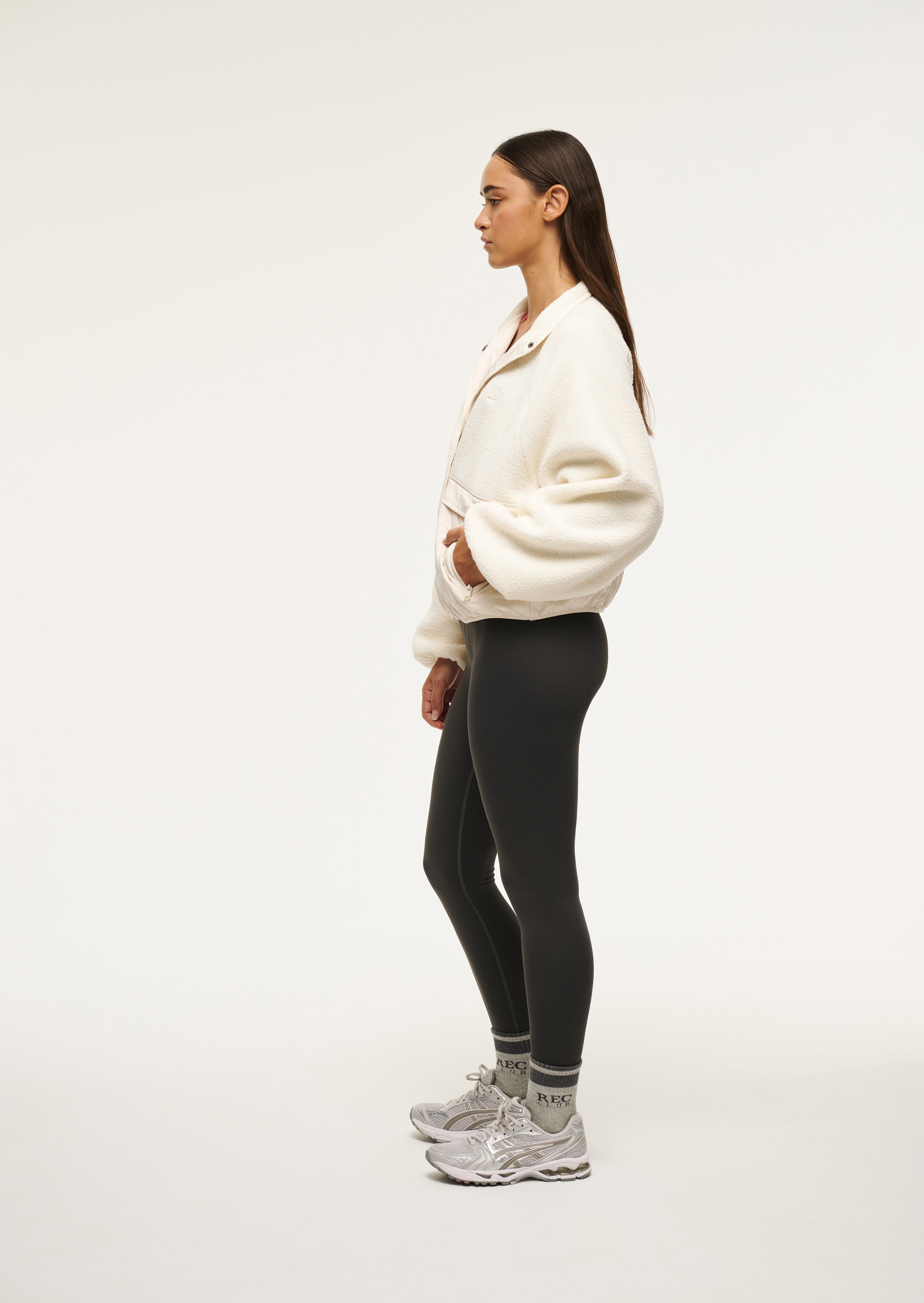 244J262_WHISPERWHITE-027_1