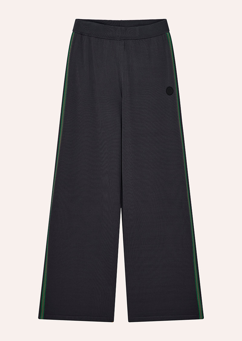 251KP064-CAVIAR-01_1