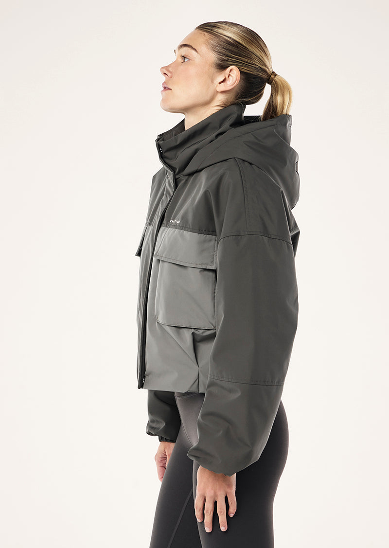 2+GUILD+CROP+JACKET_252J025_CAVIAR-4985_1