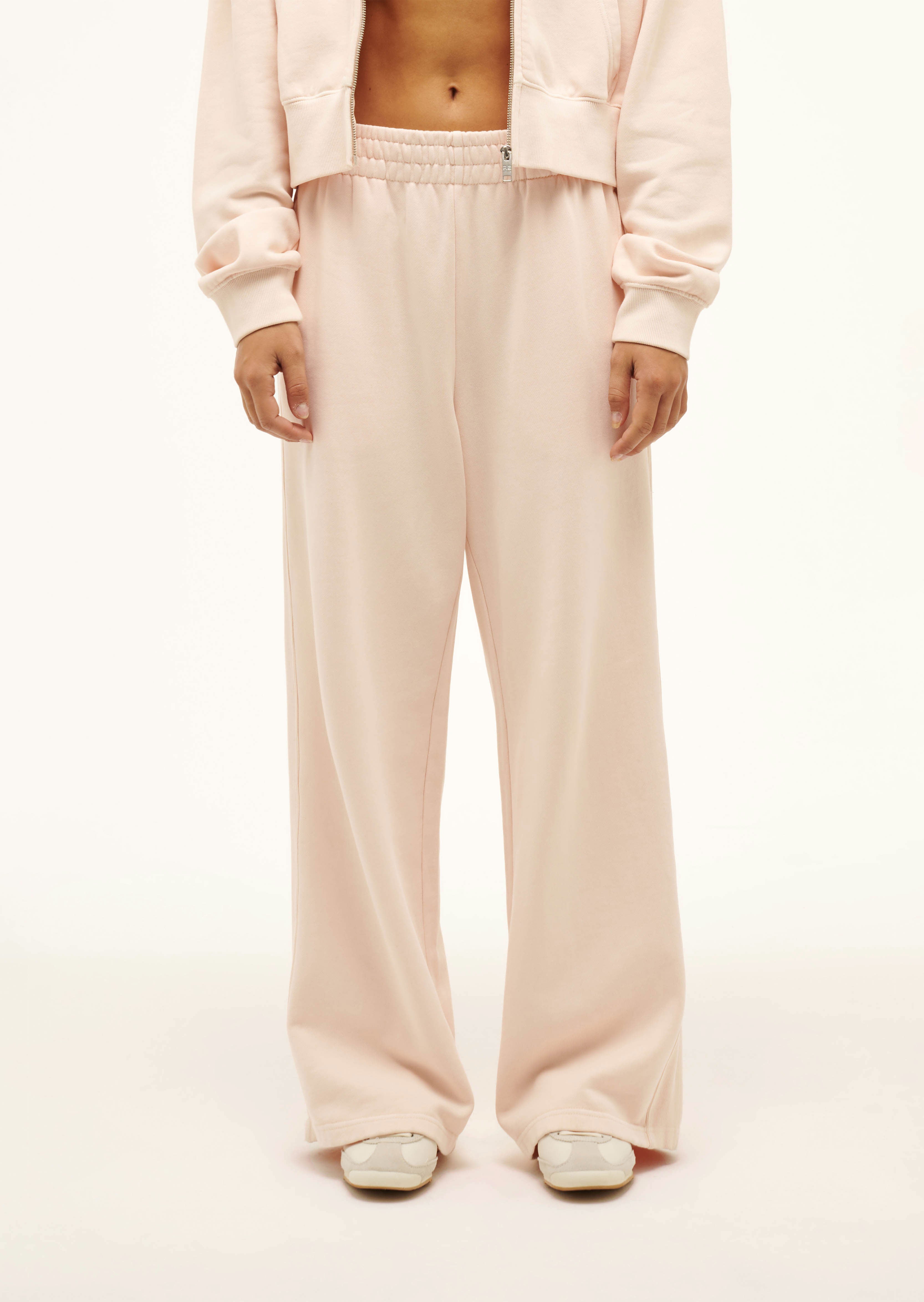 ADVENTURETRACKPANT_243P408_WASHEDBLUSH-001-R_1