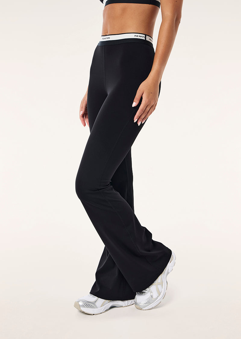 AVANT+FLARE+LEGGING_251G156_BLACK+_032_1