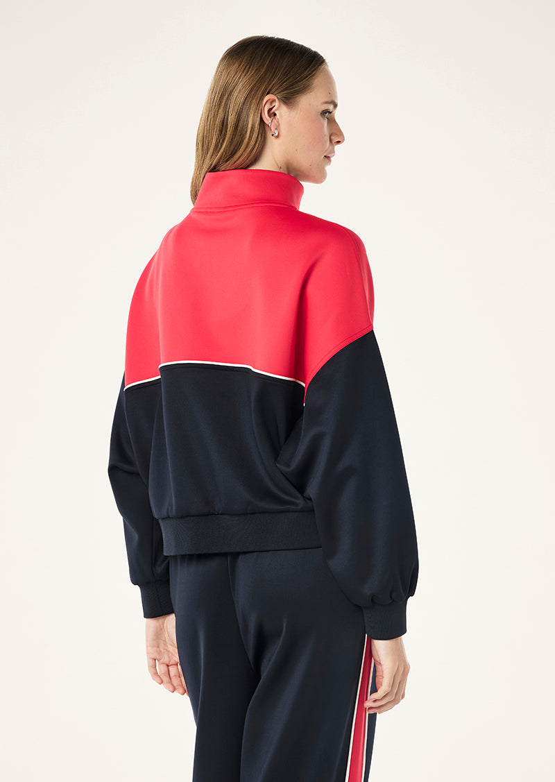 BOUNDLESS+ZIP+NECK_253F096_STRAWBERRY++DARK+SAPPHIRE-28_1