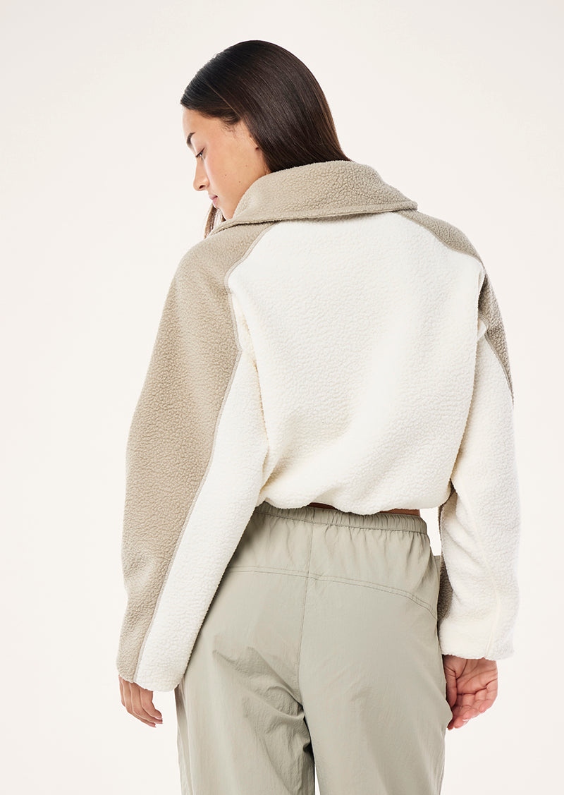CAMDEN+SWEAT_252F140_BISCUIT-5243_1