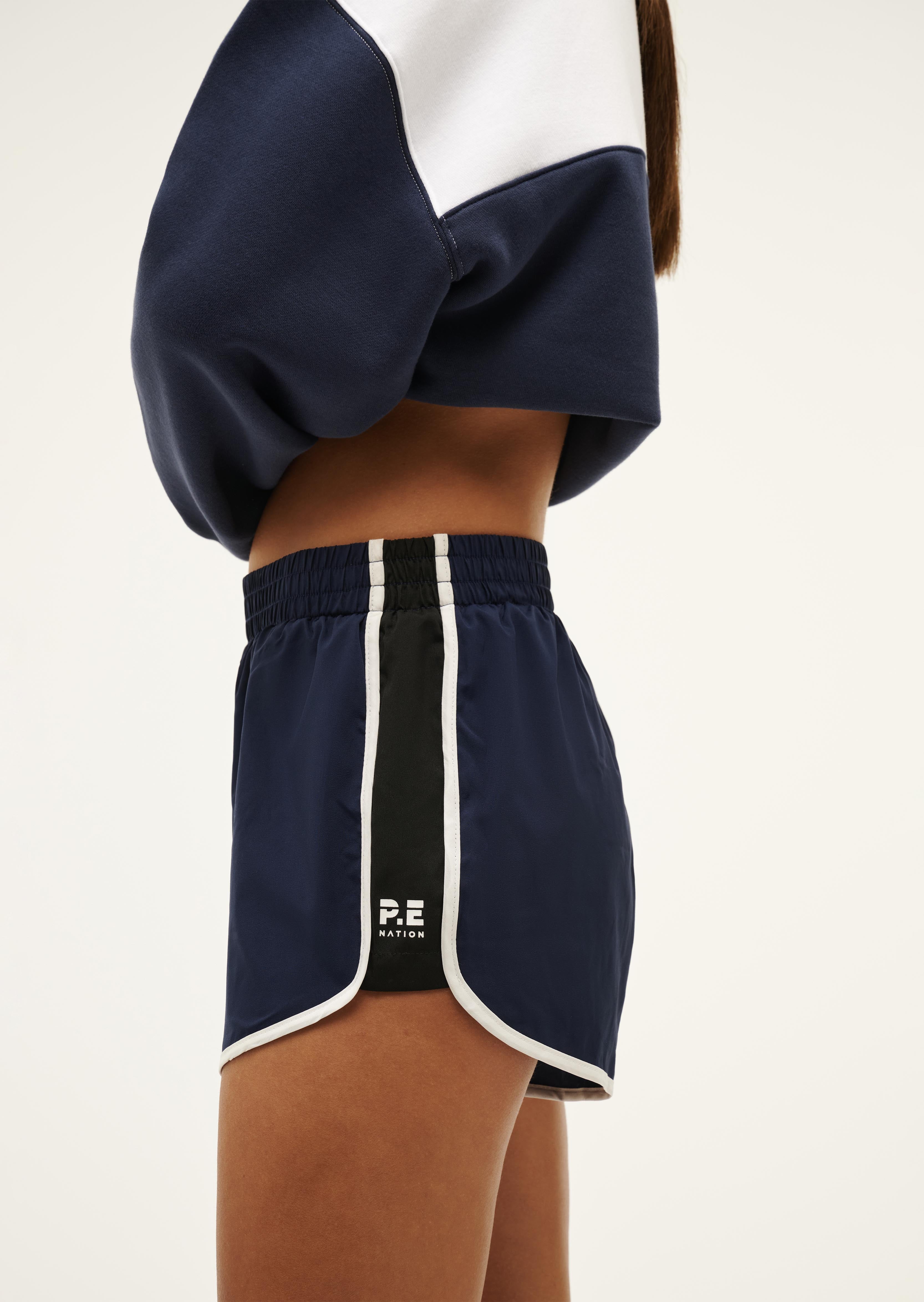 CENTREFIELDSWEAT_243F304_WHITEDARKNAVY-046_1