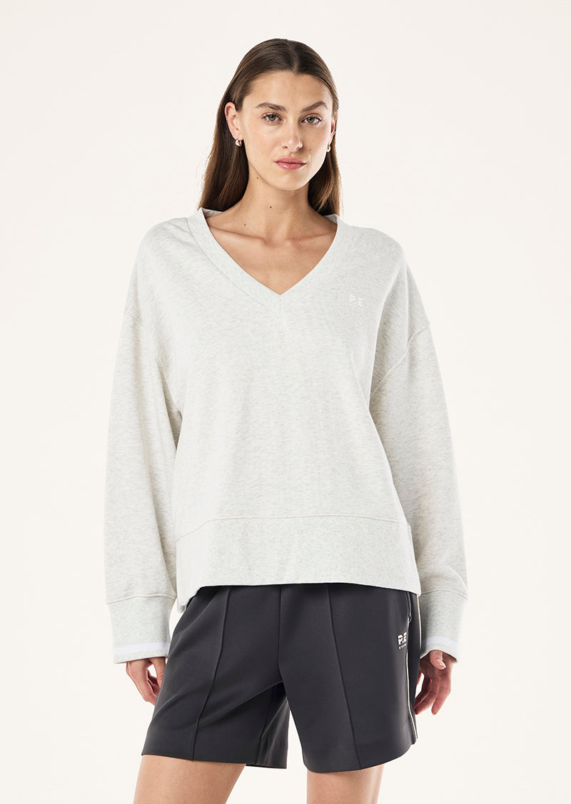 COURTSIDE+V-NECK+SWEAT_254F012_GREY+MARLE-14_1