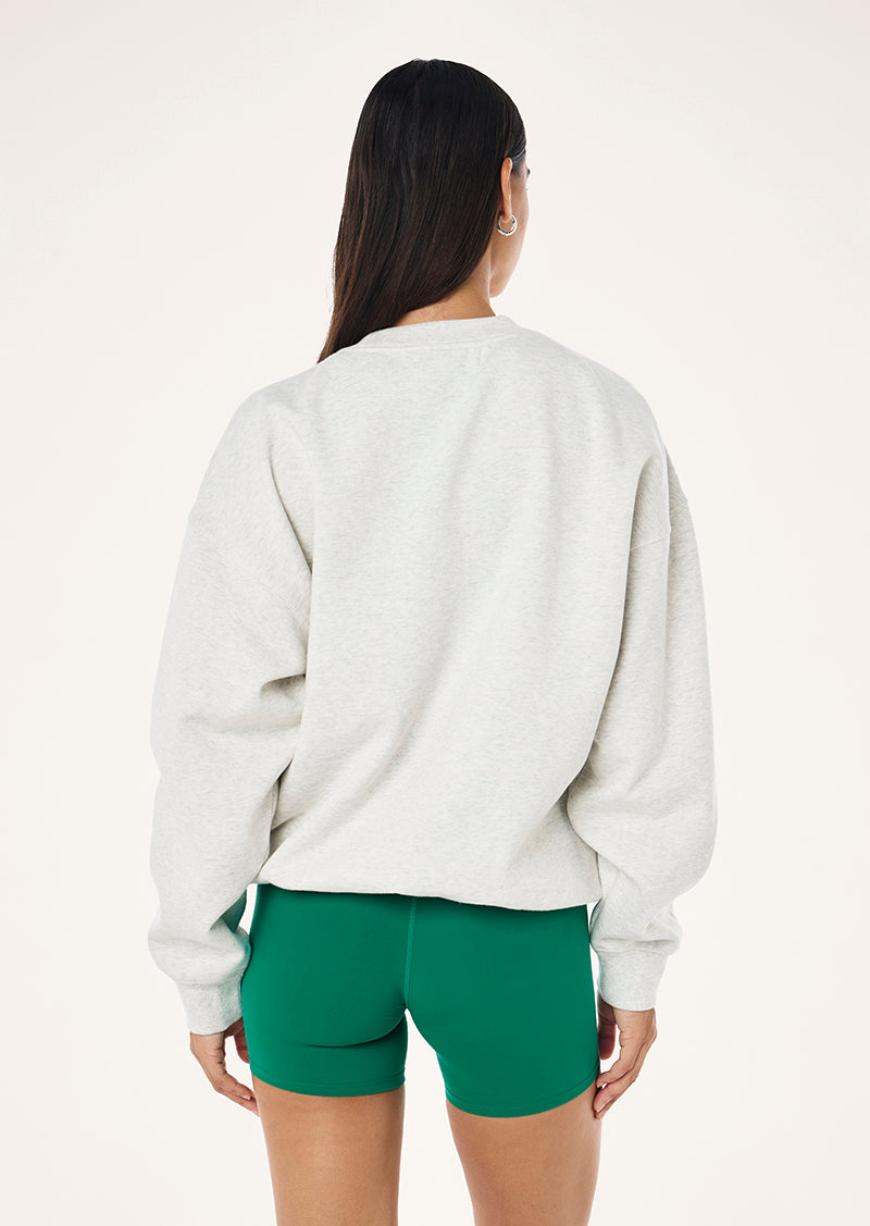 DYNAMIC SWEAT IN SNOW MARLE BY P.E NATION, WOMEN'S ATHLEISURE SWEATSHIRT