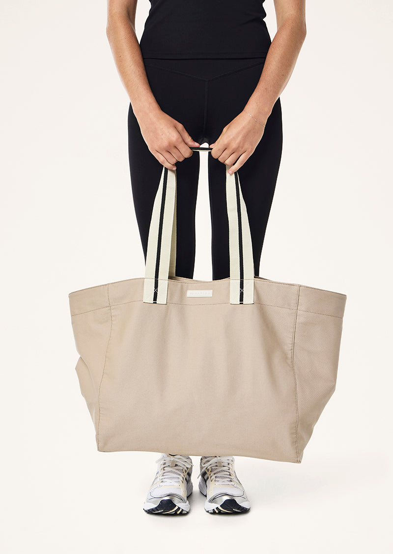 EASTSIDE+TOTE_251A140_OXFORD+TAN_018_1