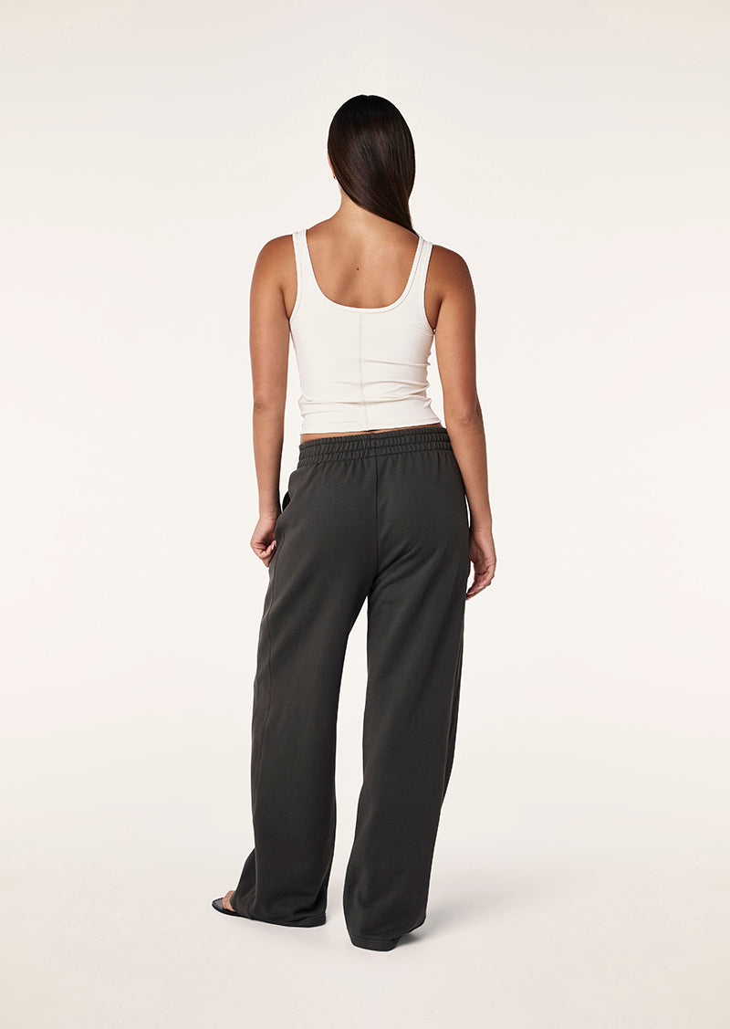 ELEMENTAL+TANK_251W166_WHISPER+WHITE-106_1