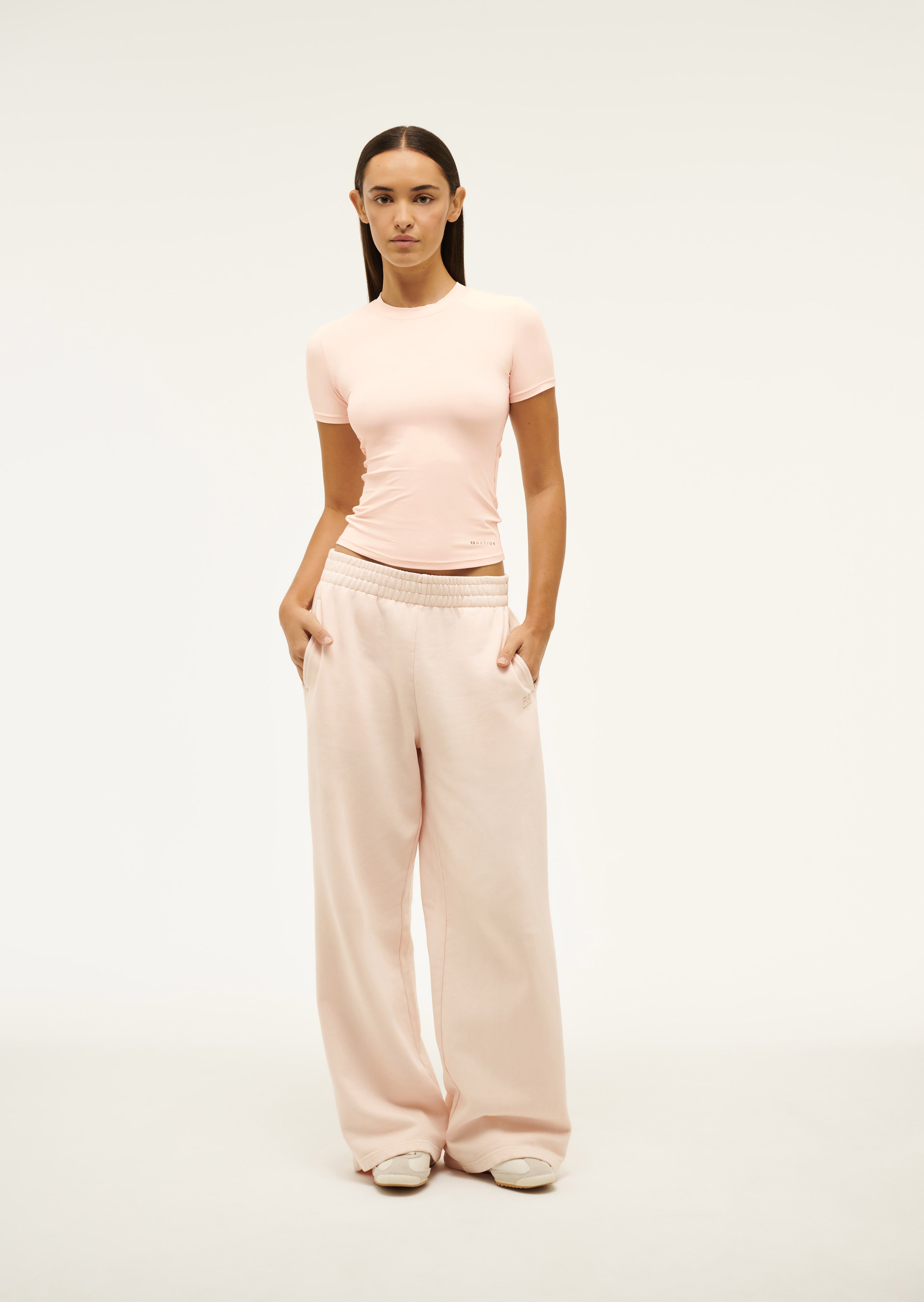 FOUNDATIONSSTEE_243T257_BLUSH-023-R_1