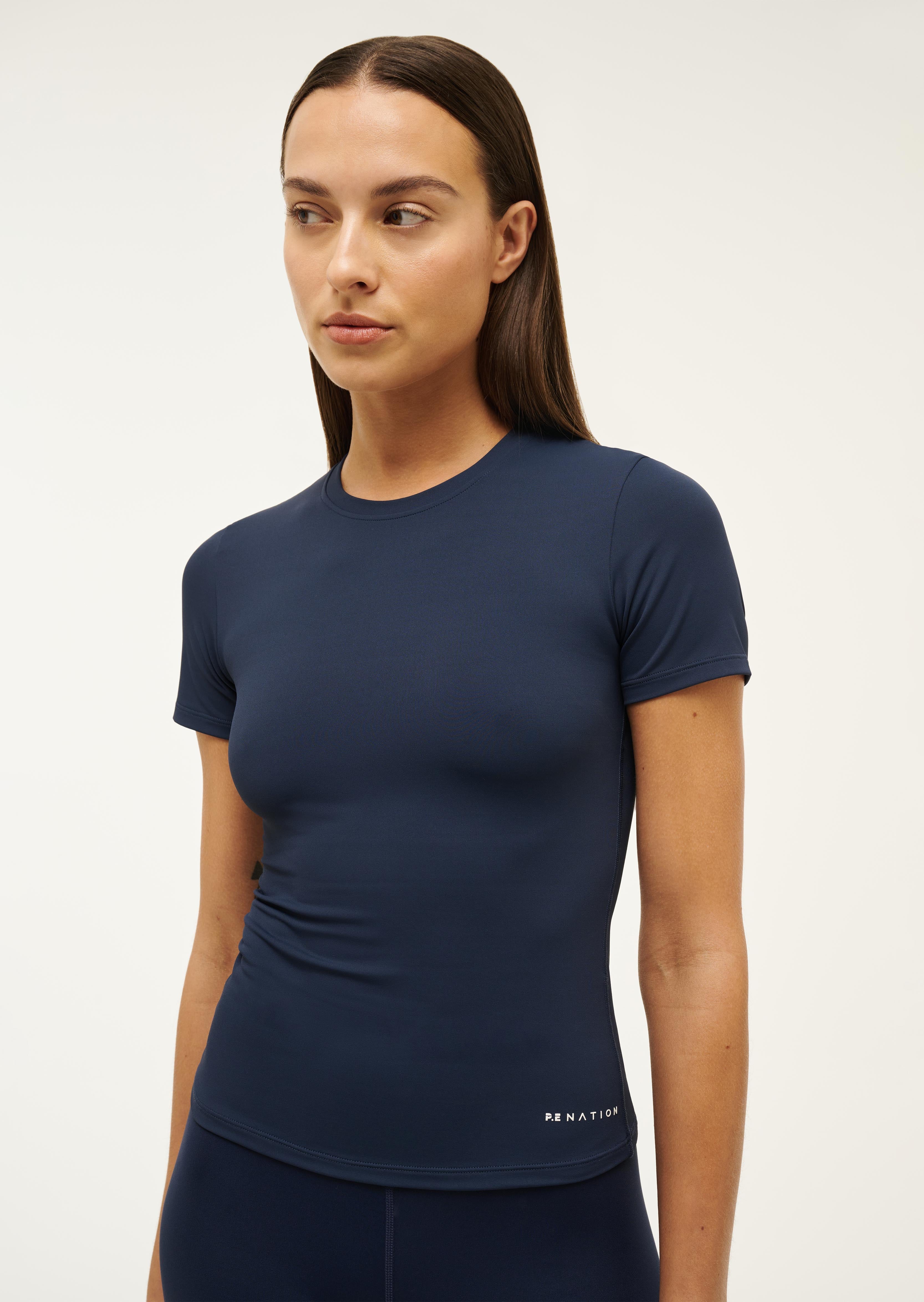 FOUNDATIONSSTEE_243T257_DARKNAVY-017_1