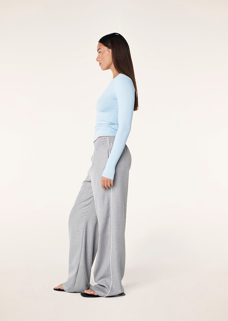 FOUNDATION+LS+TOP_243L265_ICE+BLUE_009_1