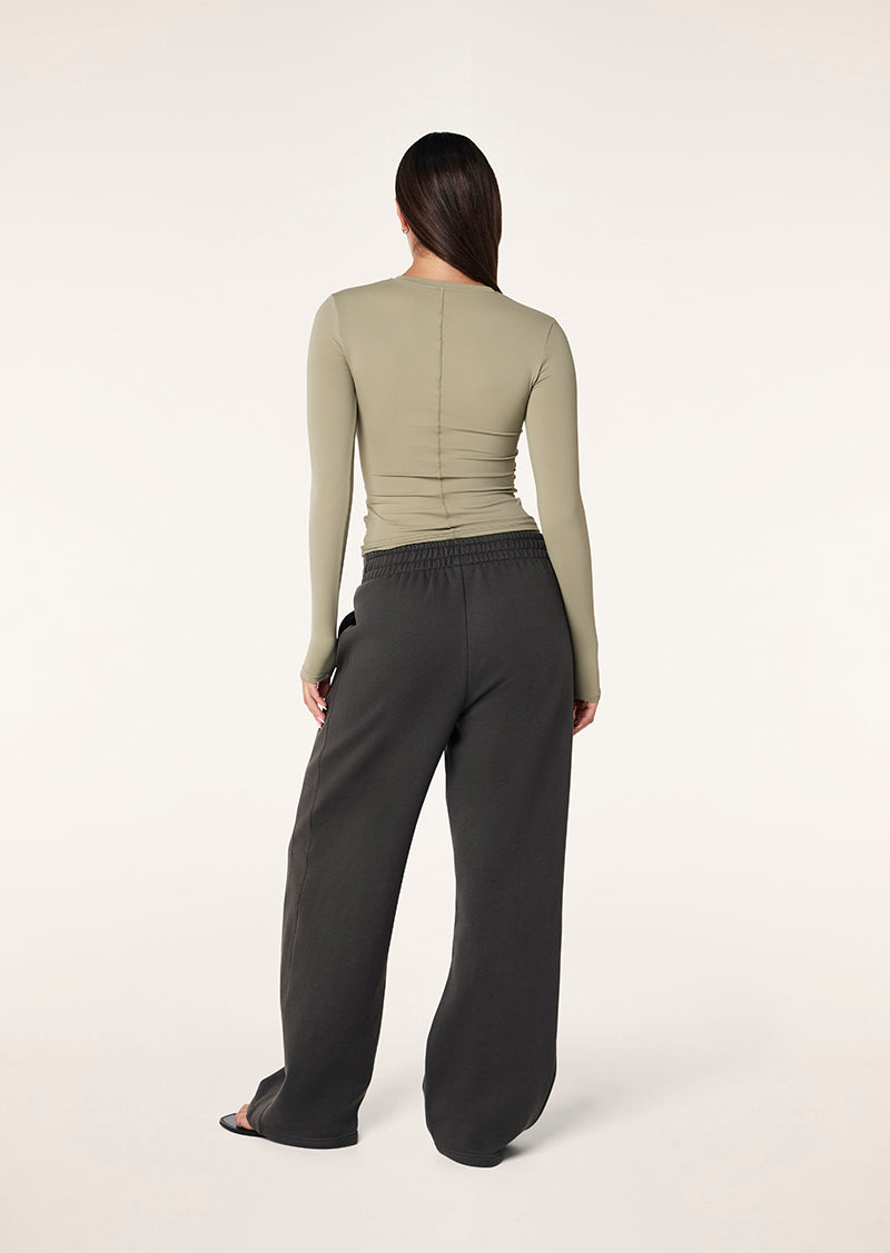 FOUNDATION+LS+TOP_243L265_SILVER+SAGE_038_1