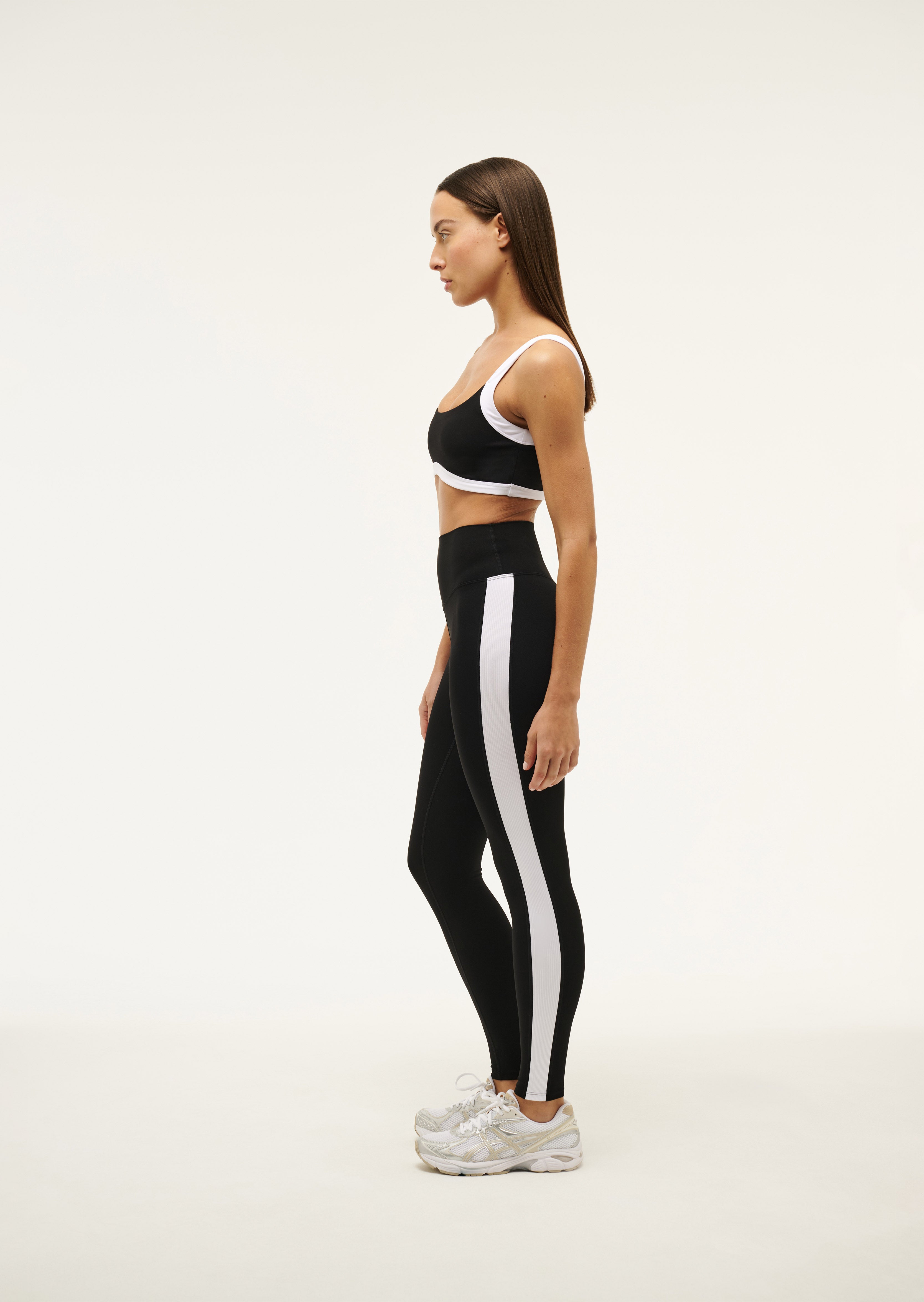 FREEPLAY2FLLEGGING_243G321_BLACKOPTICWHITE-029_1