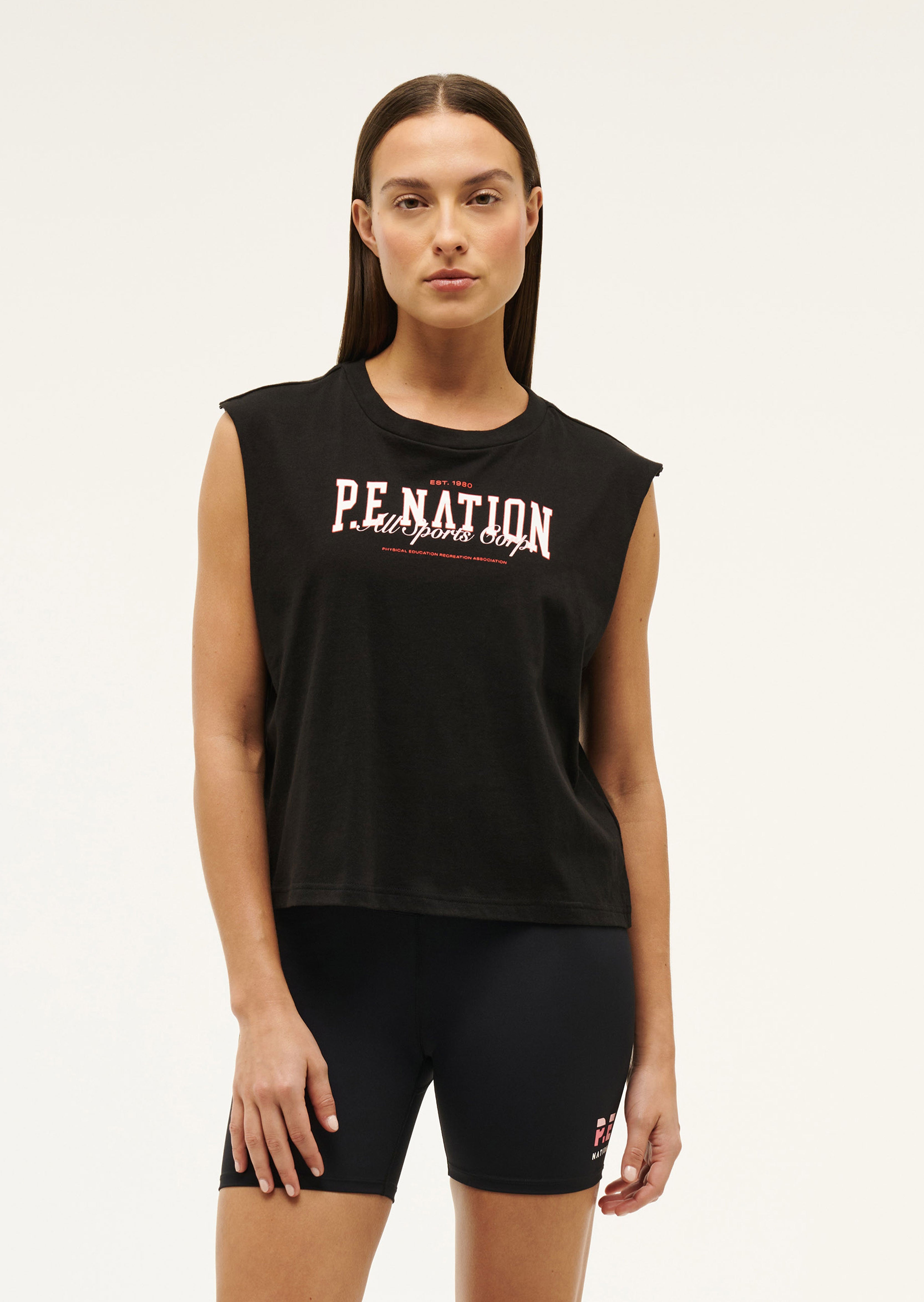 FULLOUTTANK_244W434_BLACK-002-CROP_1