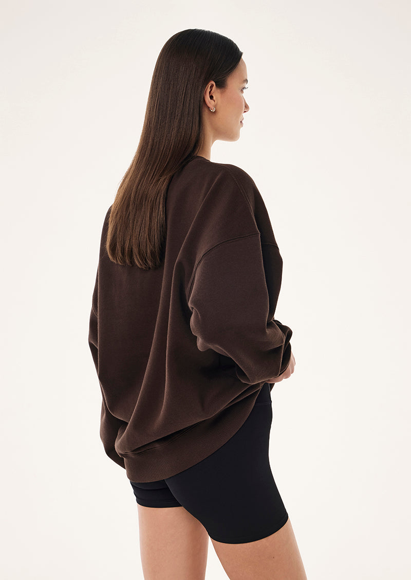 GLIDE 2.0 OVERSIZED SWEAT IN ESPRESSO