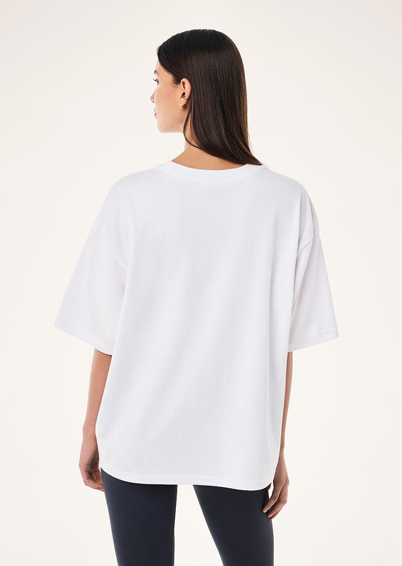 GLIDE 2.0 OVERSIZED TEE IN WHITE