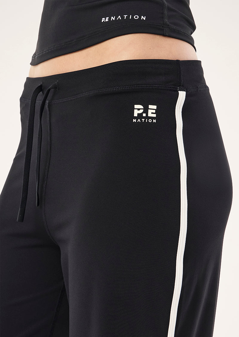 HALF+TIME+WIDE+LEG+LEGGING_264G016_BLACK-WHISPER+WHITE-039_1