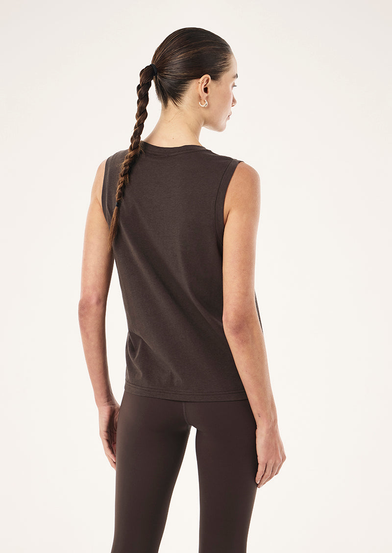 HEADS UP TANK IN COFFEE & MARINA BLUE