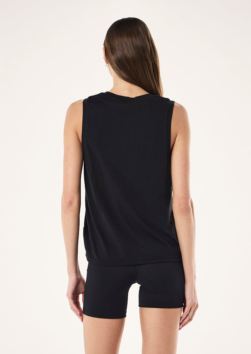 HEADS+UP+TANK_244W435_BLACK+1-17_1