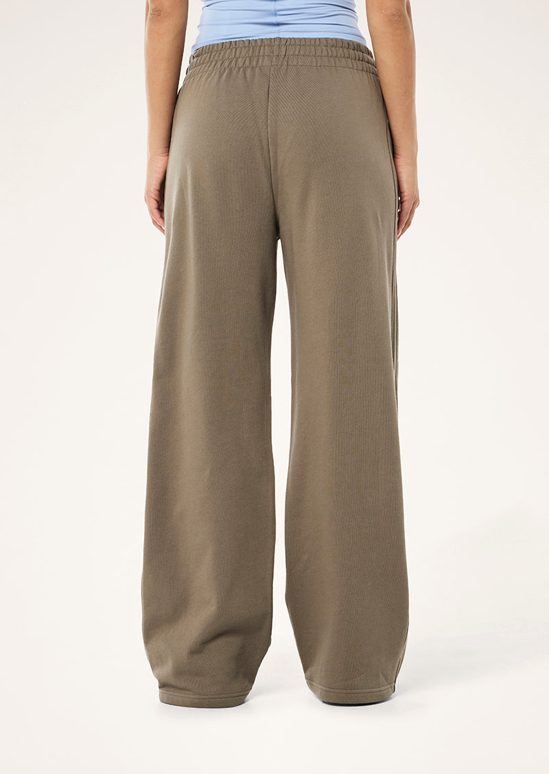 KITE+TRACKPANT_252P170_FAWN-325_1