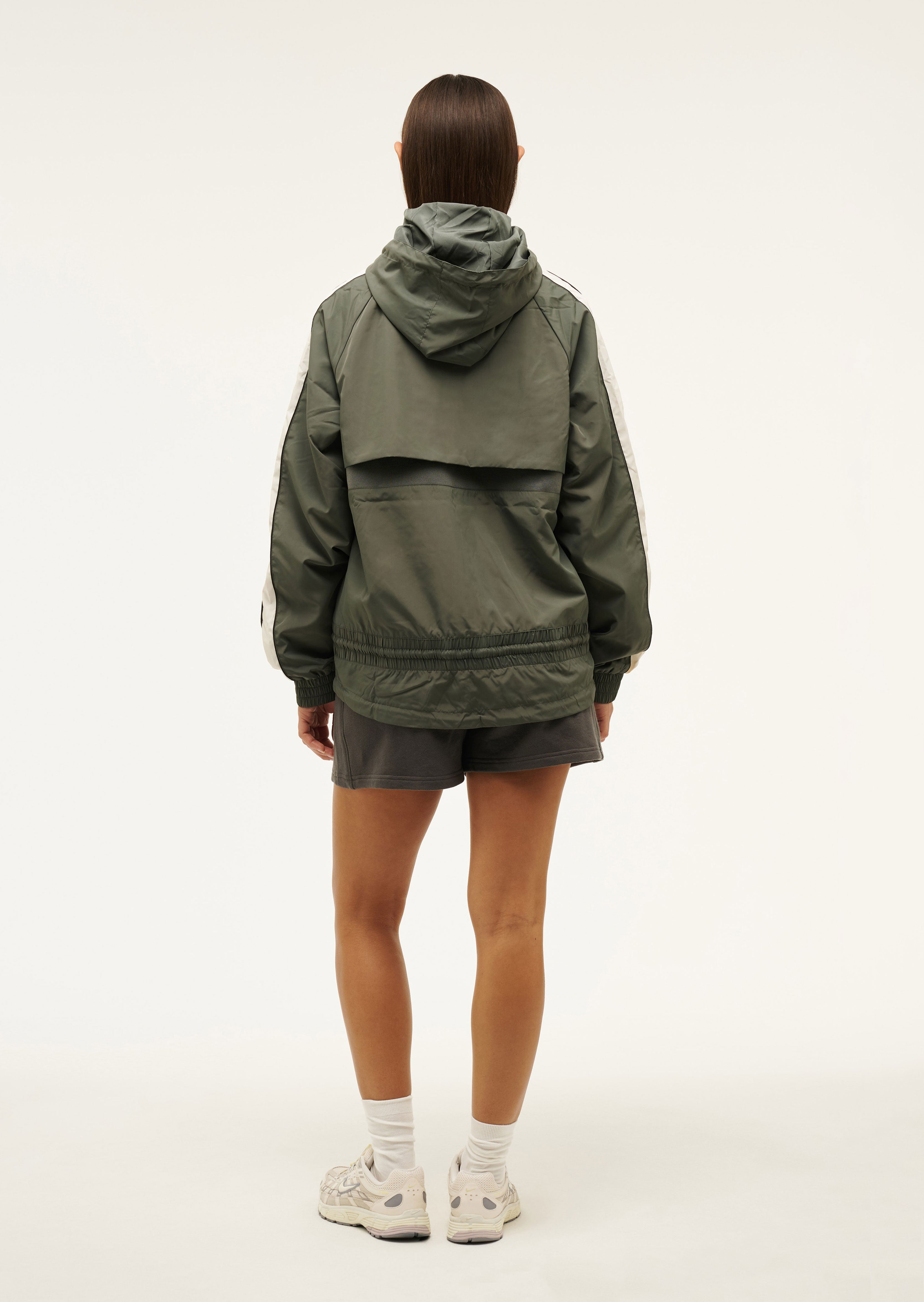 MANDOWNJACKET_243J340_GUNMETALWHISPERWHITE-010-R_1