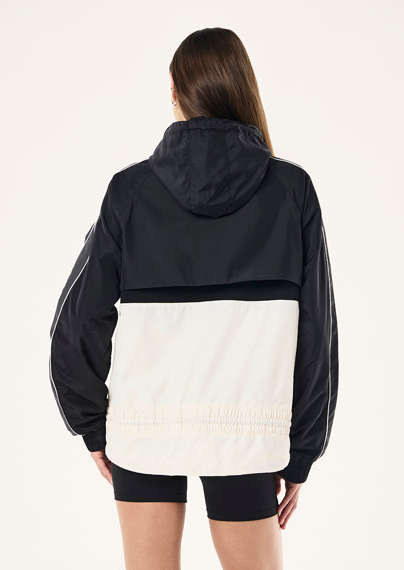 MAN+DOWN+JACKET_243J340_BLACK+WHISPER+WHITE-27_1