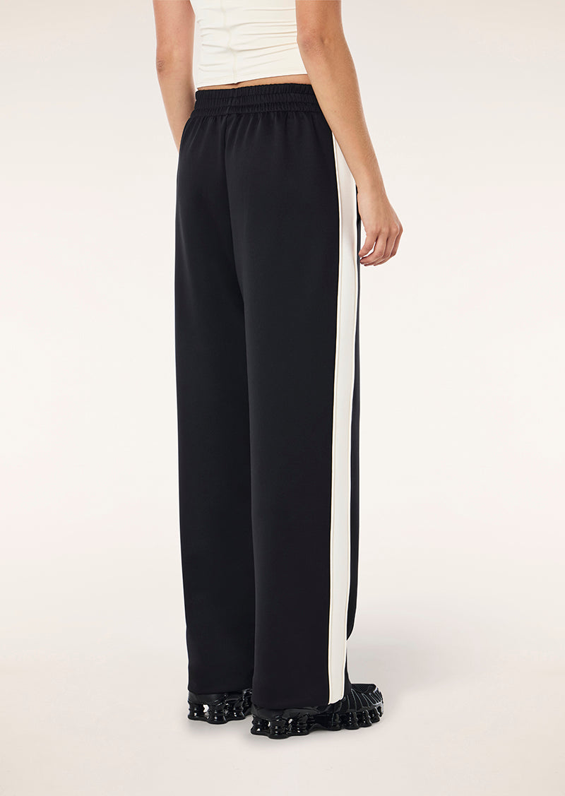 MAN+DOWN+TRACK+PANT_243P093_BLACK++WHISPER+WHITE-34_5_1