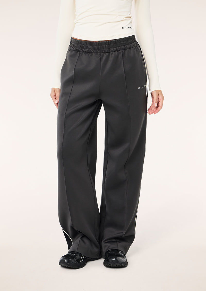 MAN DOWN TRACKPANT IN CAVIAR BY P.E NATION, WOMEN'S ATHLEISURE TRACKPANTS