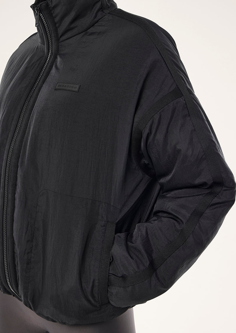 OFF SET JACKET IN BLACK