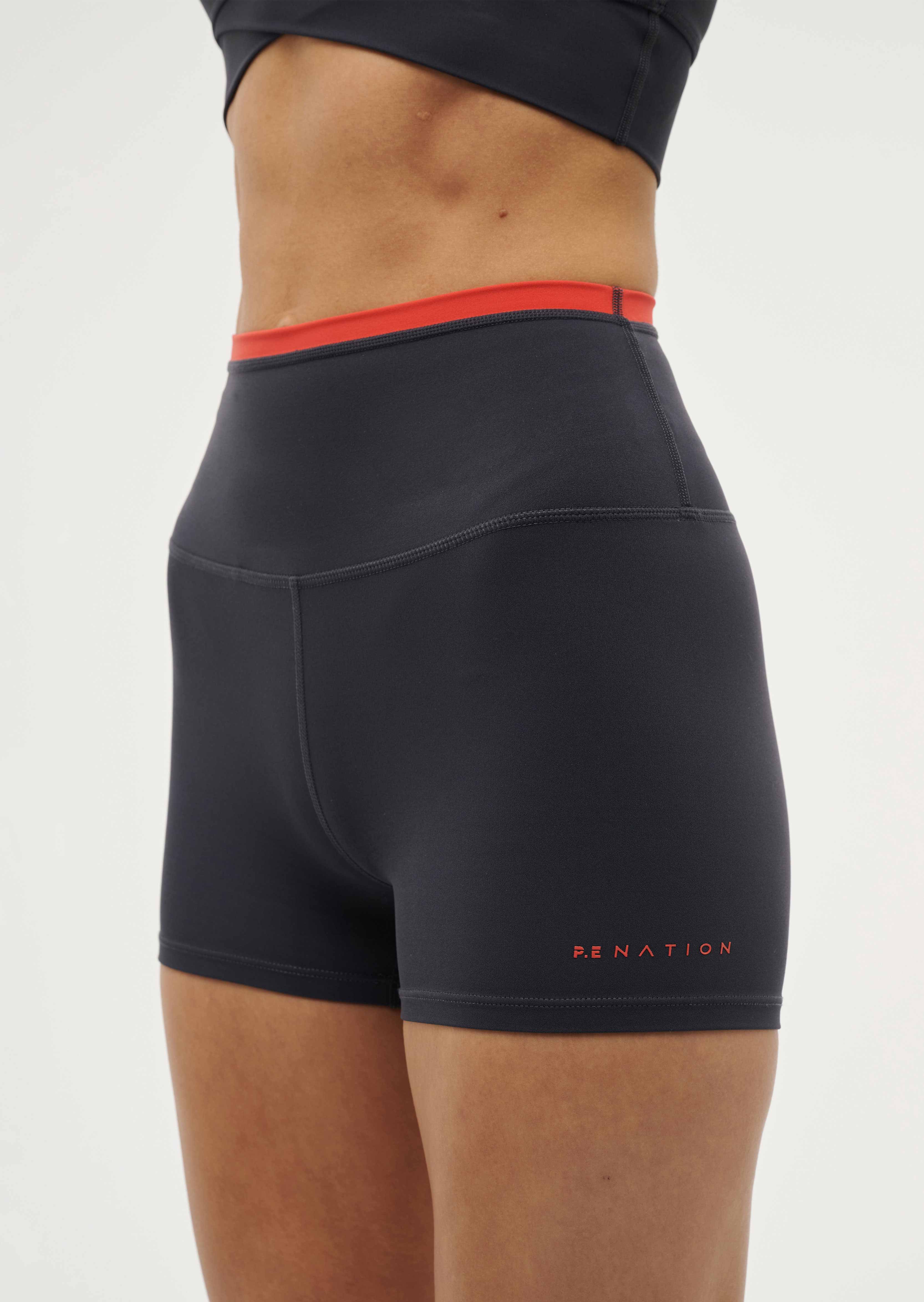 PENATION_ECOM_2024Q3-243C406_MARINEBLUE_POPPYRED_011_1