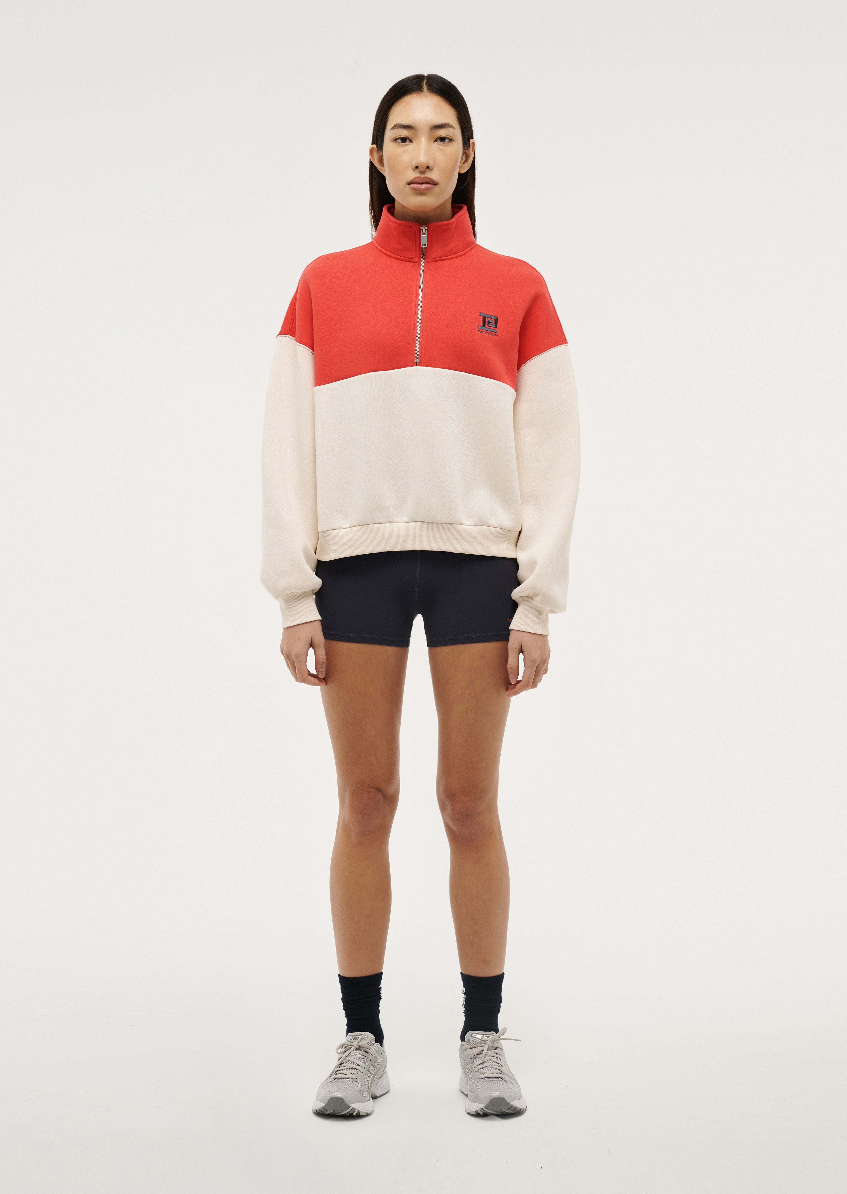 PENATION_ECOM_2024Q3-243F304_WHISPERWHITE_POPPYRED_002_1