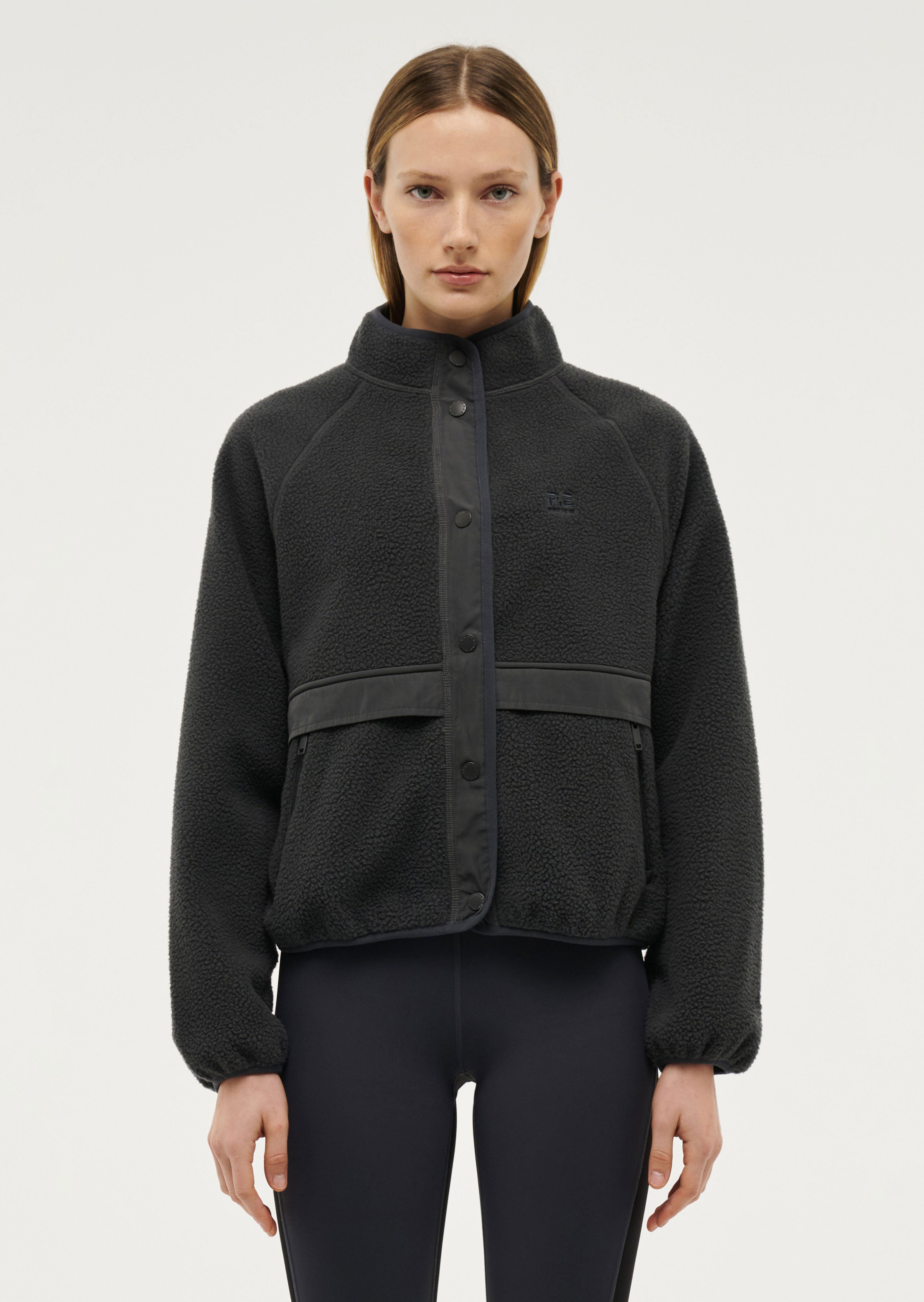 PENATION_ECOM_2024Q3-243J242_MARINEBLUE_001-R_1