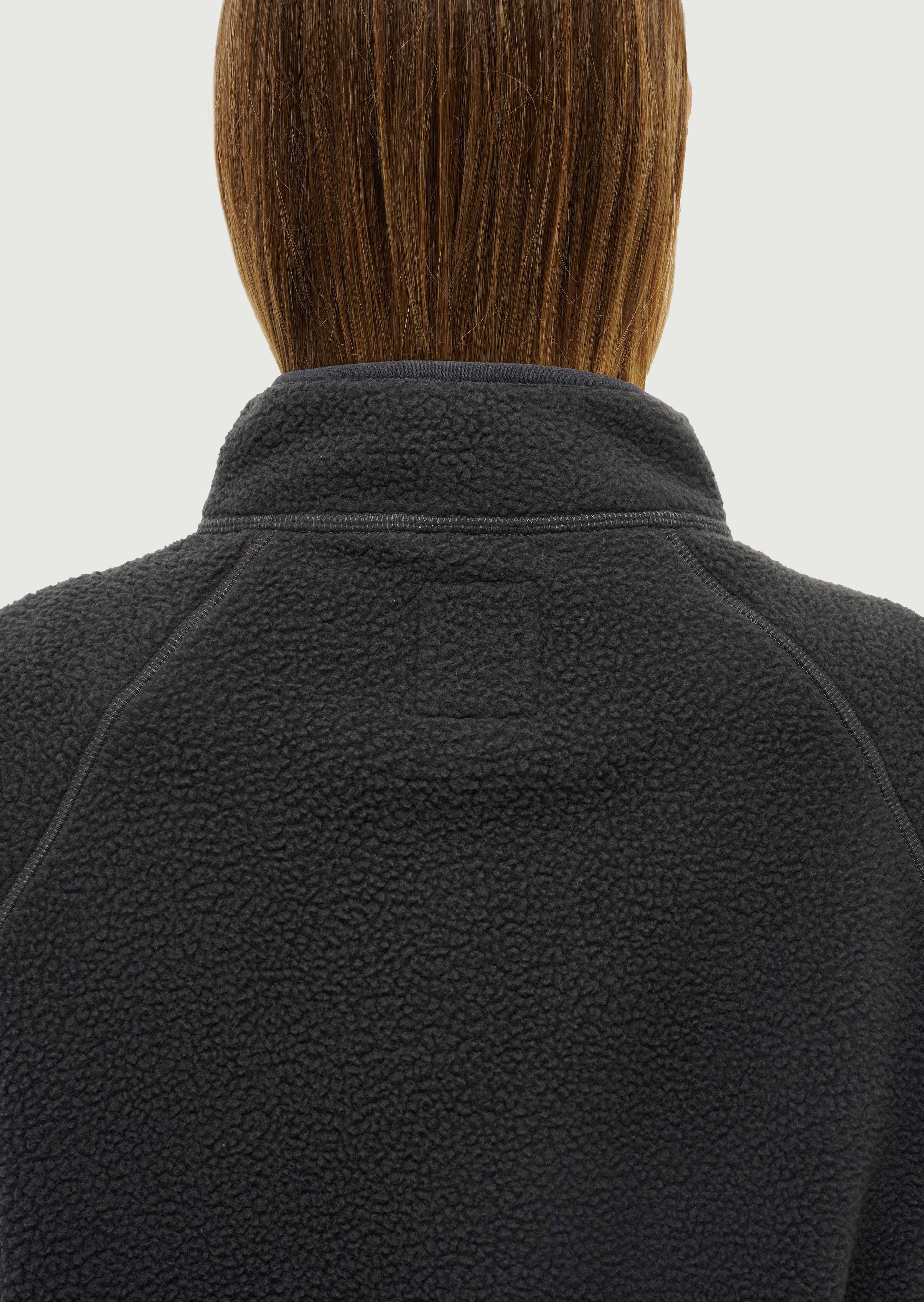 PENATION_ECOM_2024Q3-243J242_MARINEBLUE_016-R_1