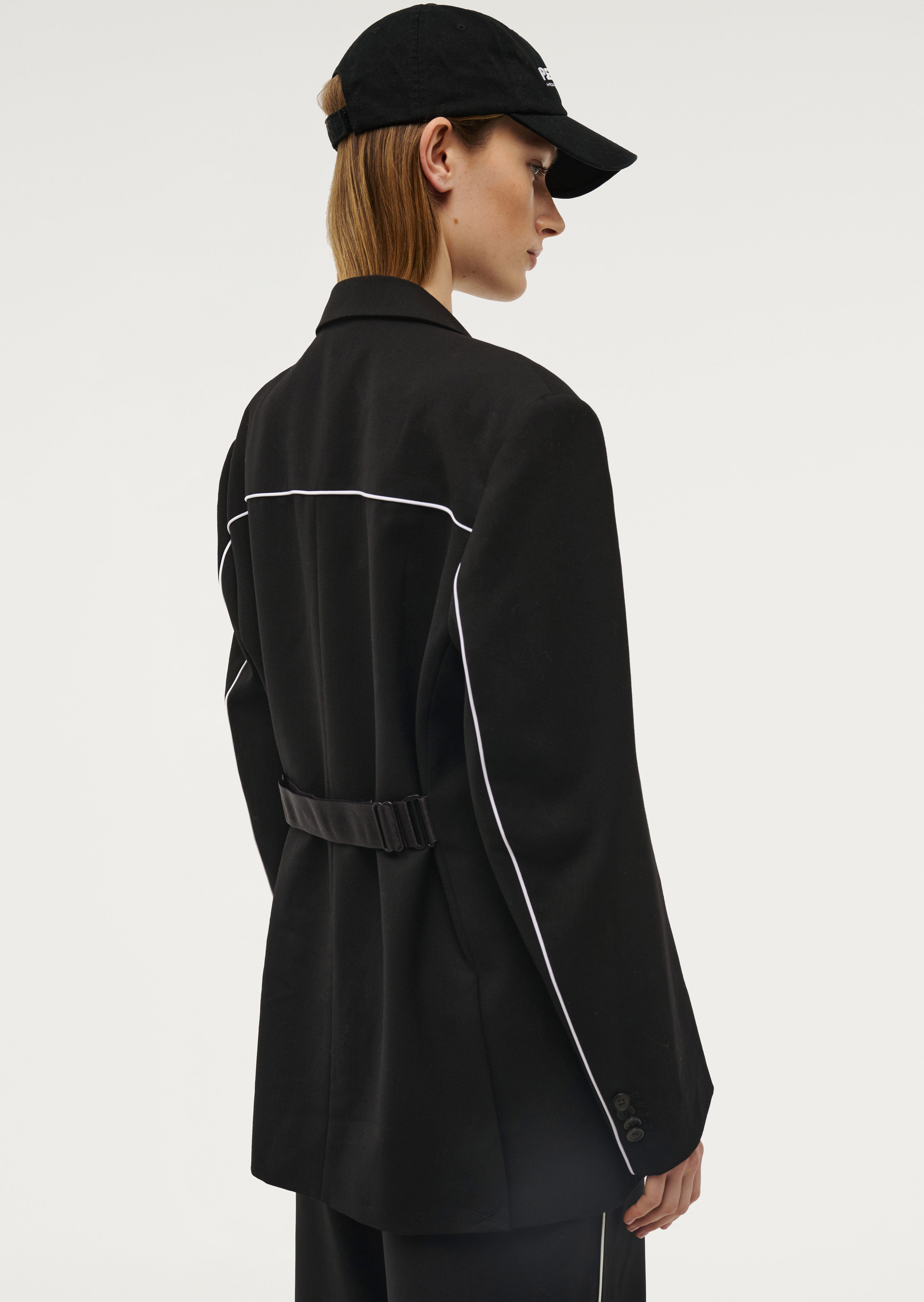 PENATION_ECOM_2024Q3-243J273_BLACK_015-R_1