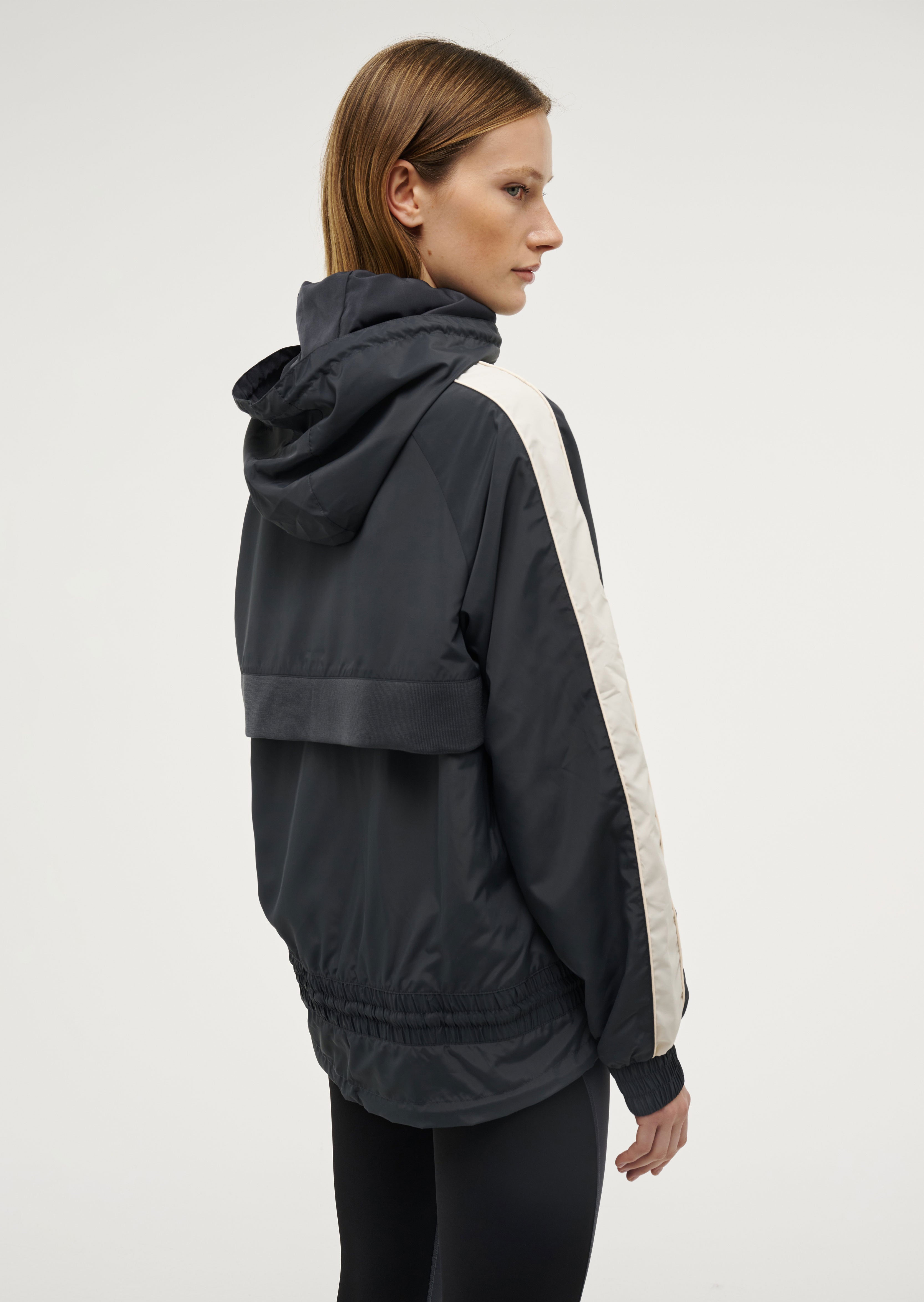 PENATION_ECOM_2024Q3-243J470_MARINEBLUE_020_1