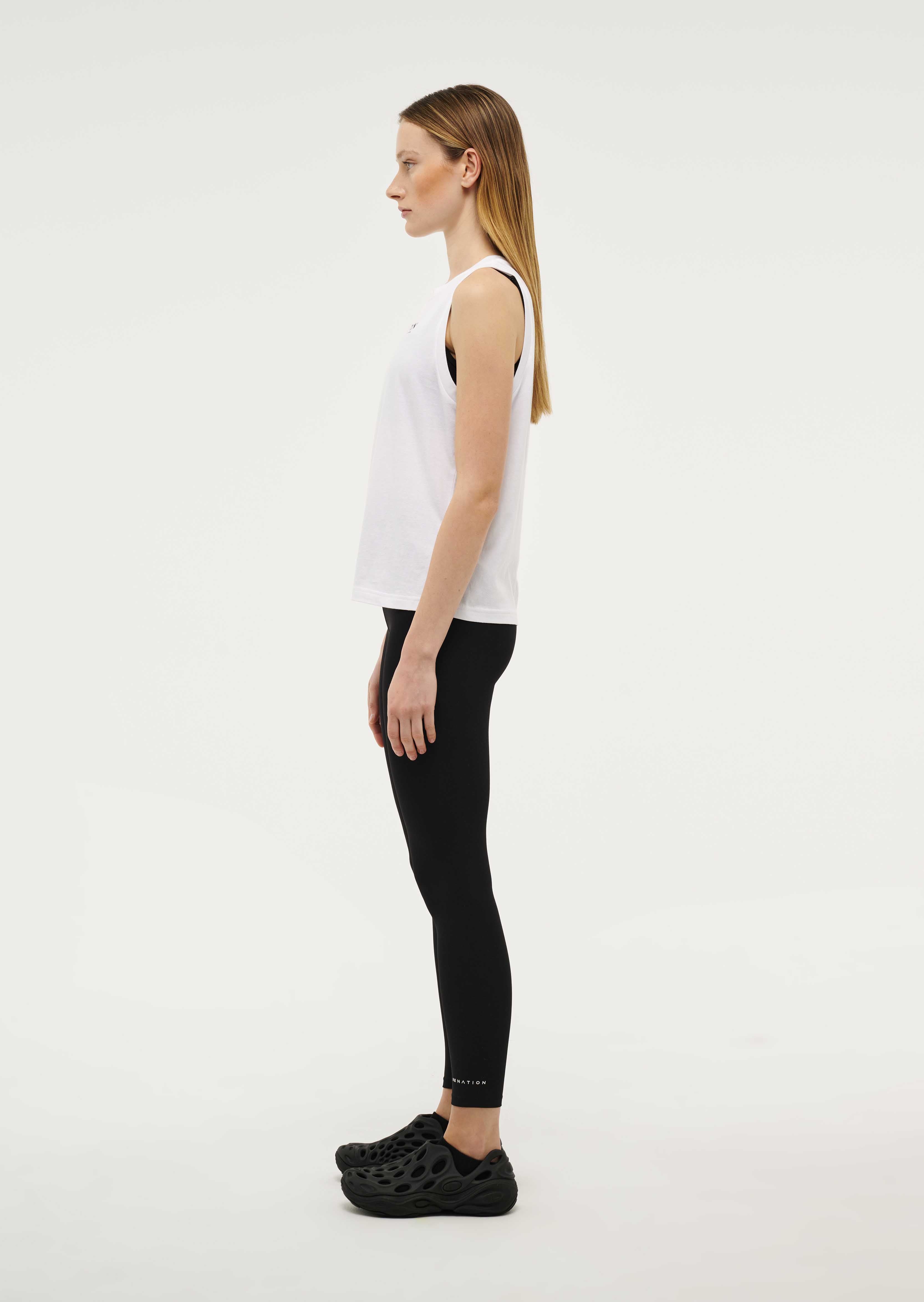 PENATION_ECOM_2024Q3-243W255_OPTICWHITE_014_1