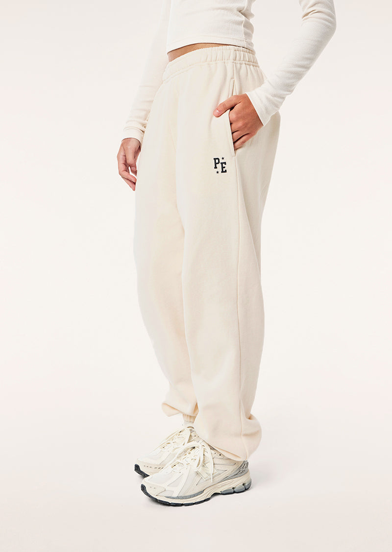 RADAR-TRACKPANT_251P182_WHISPER-WHITE_027_1