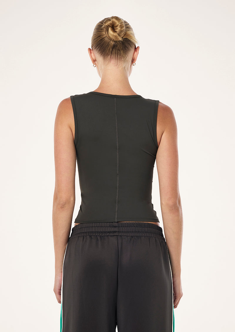 REFINE SCOOP TANK IN SMOKESTONE BY P.E NATION, WOMEN'S ATHLEISURE TANK TOP