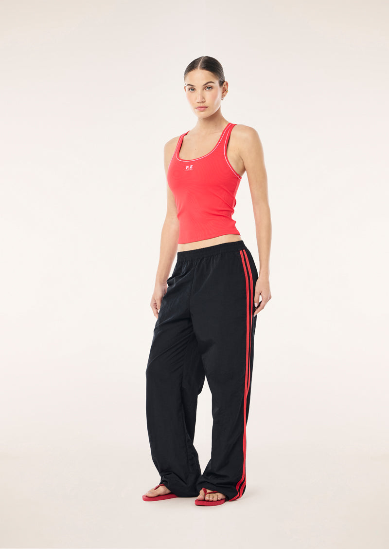 RELAY+SPRAY+TRACK+PANT_254P254_BLACK+STRAWBERRY-14_1