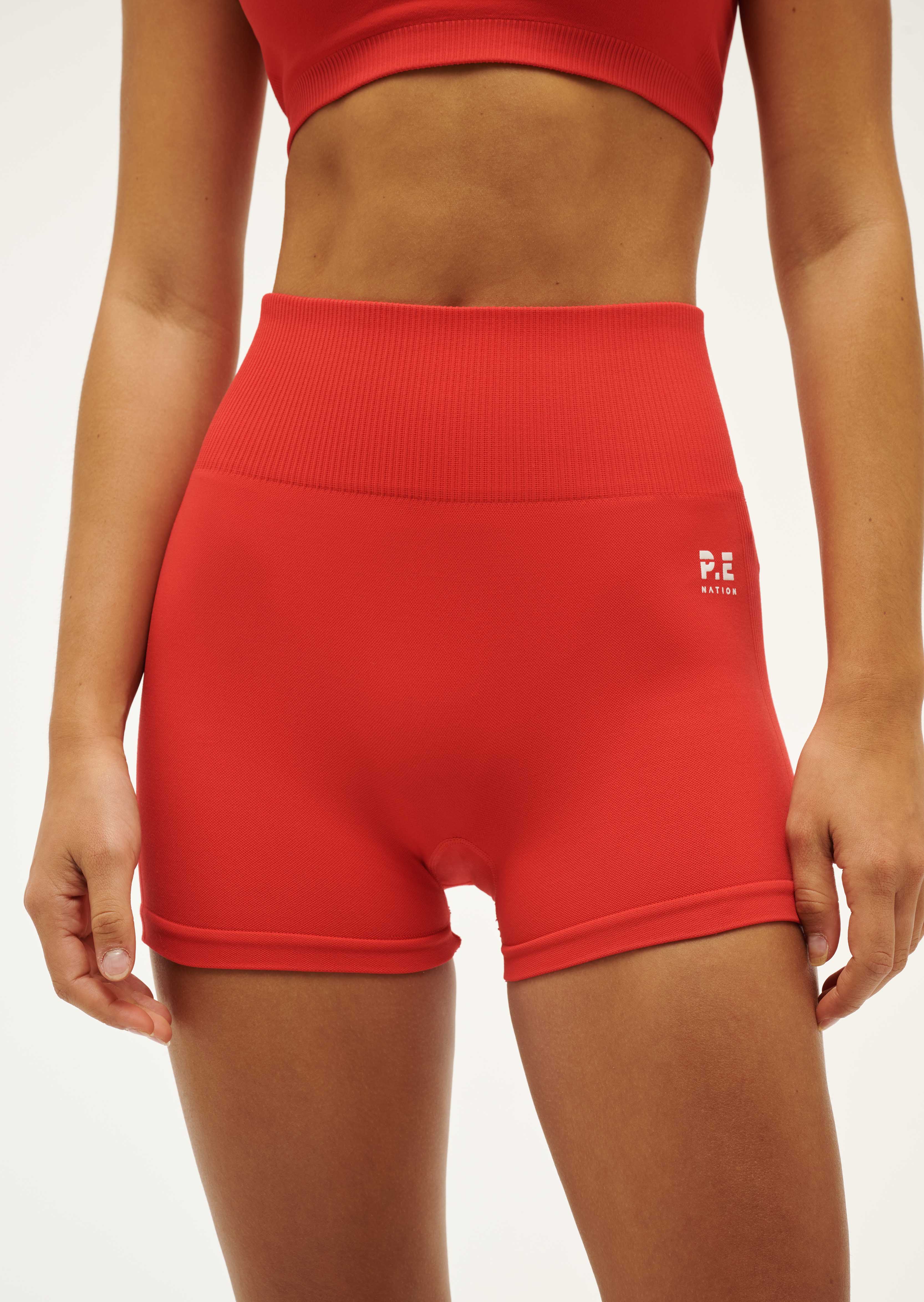 RESTORESEAMLESS25BIKESHORT_244S223_POPPYRED-016_1