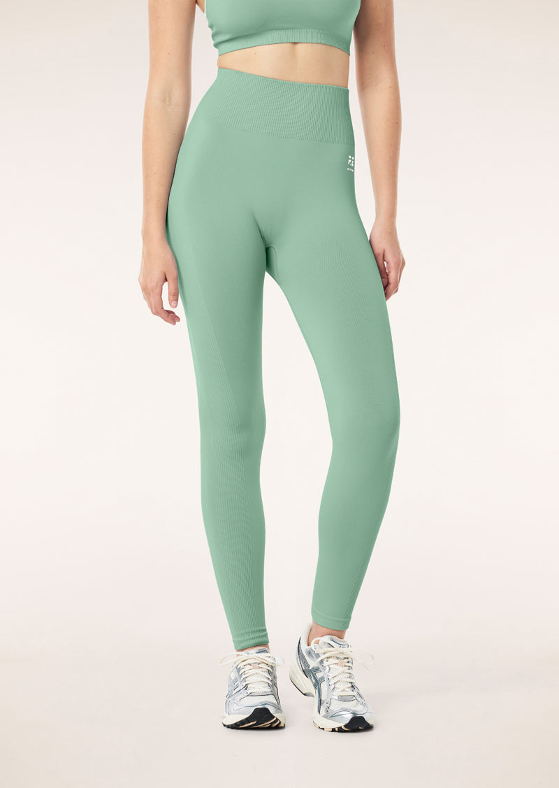 RESTORE SEAMLESS LEGGING IN BASIL