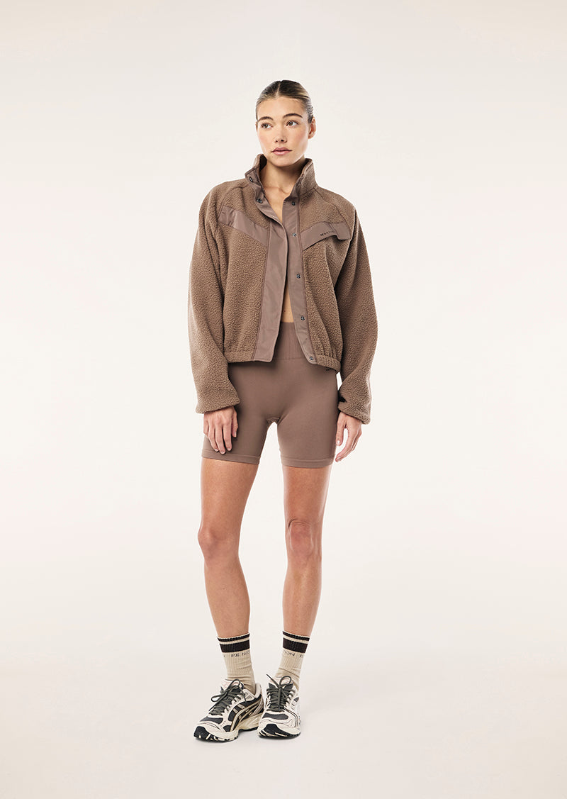 RESTORE+SEAMLESS+5+BIKE+SHORT_243S296_FOSSIL-1672_1