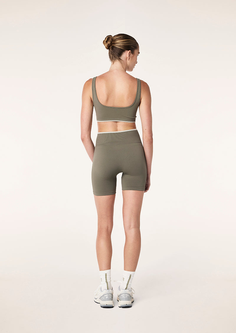 RESTORE+SEAMLESS+5+BIKE+SHORT_243S296_KHAKI_019_1