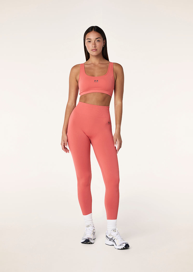 RESTORE+SEAMLESS+SCOOP+BRA_251C084_BRICK+RED_002_1