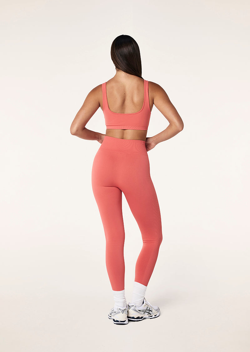 RESTORE+SEAMLESS+SCOOP+BRA_251C084_BRICK+RED_005_1