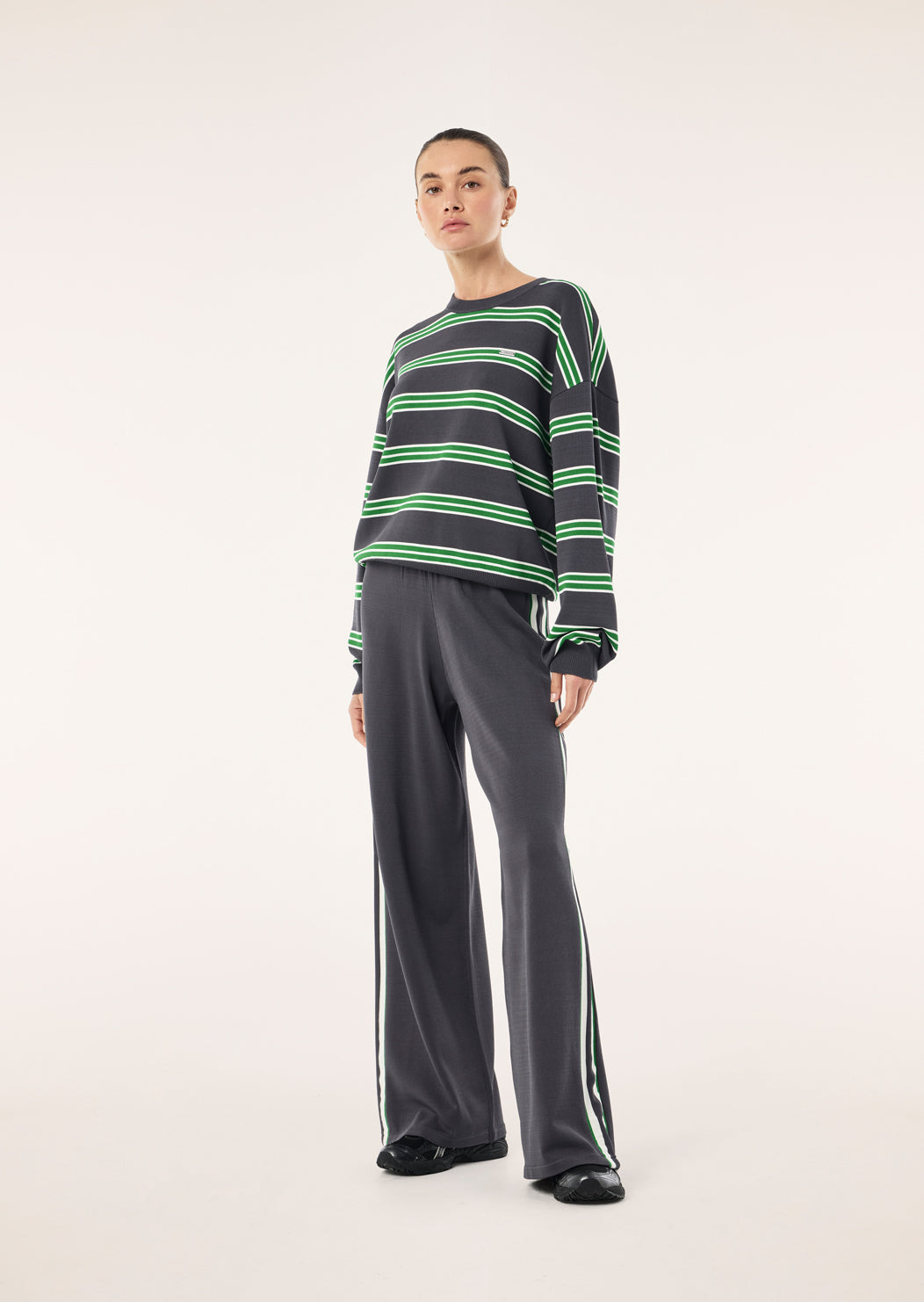 RETREAT+STRIPE+SWEATER_261KF035_IRON+STRIPE-056_1