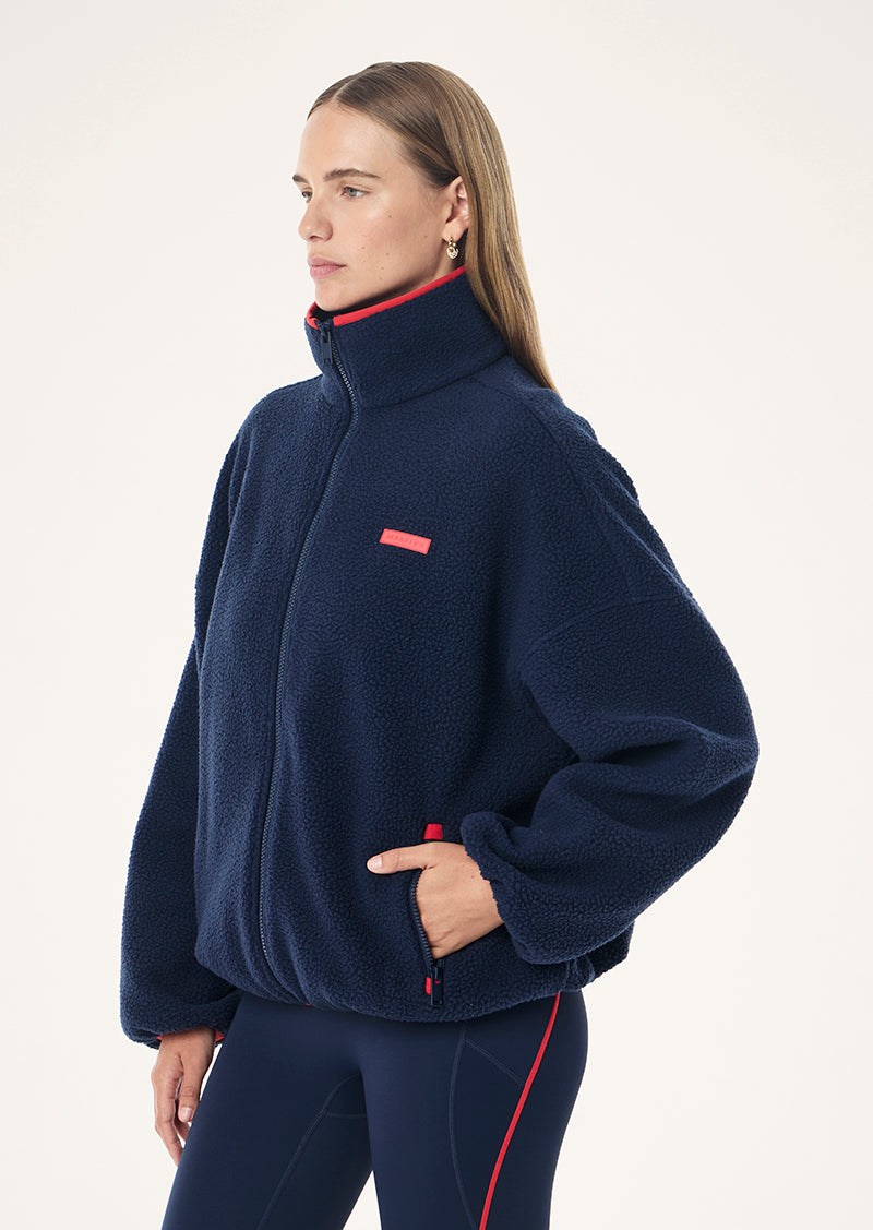ROTATE+SHERPA+JACKET_262J179_DARK+NAVY+COLLEGE+RED-33_1