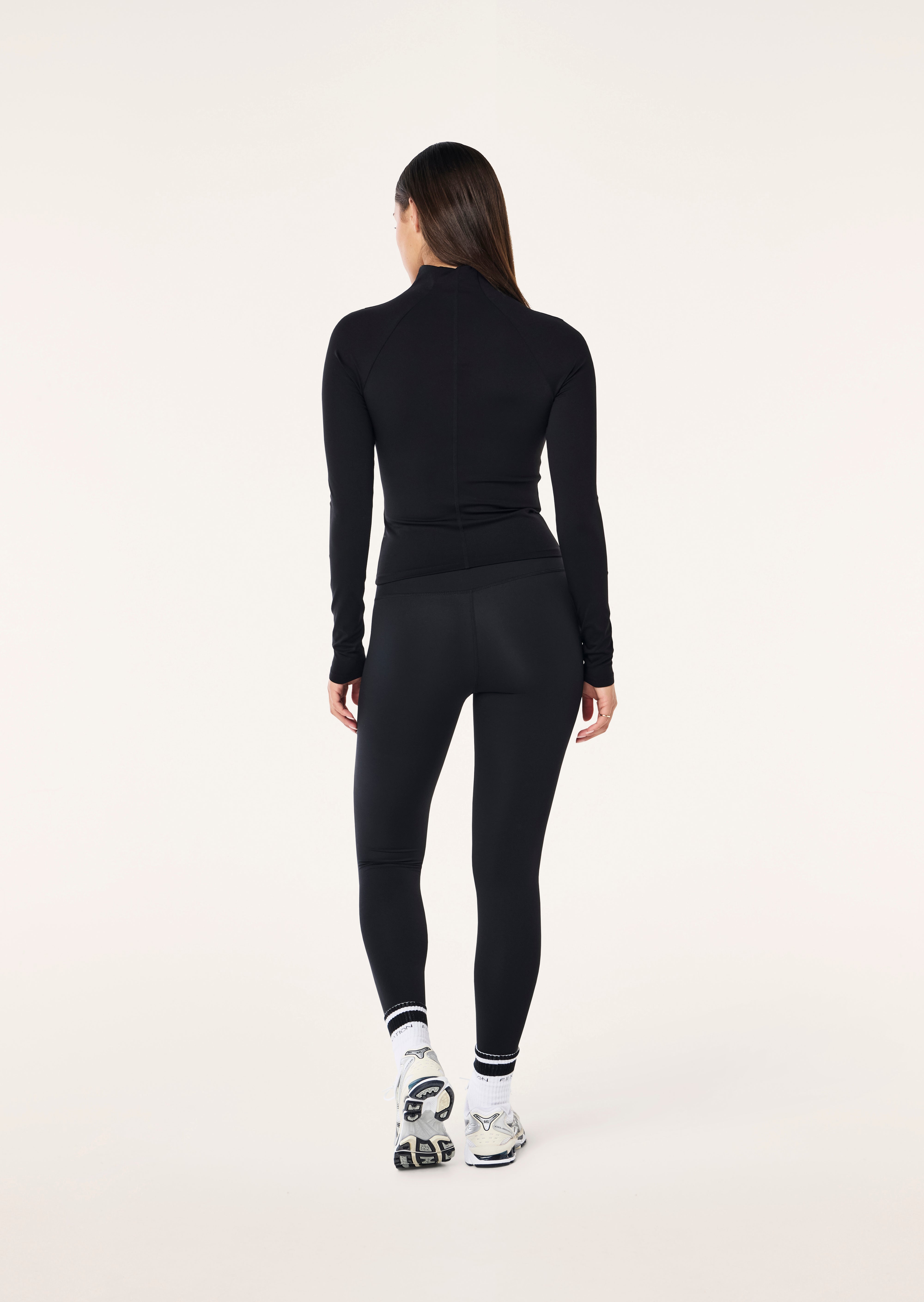 ROUTINE+QUARTER+ZIP+LS_251L160_BLACK_025_1