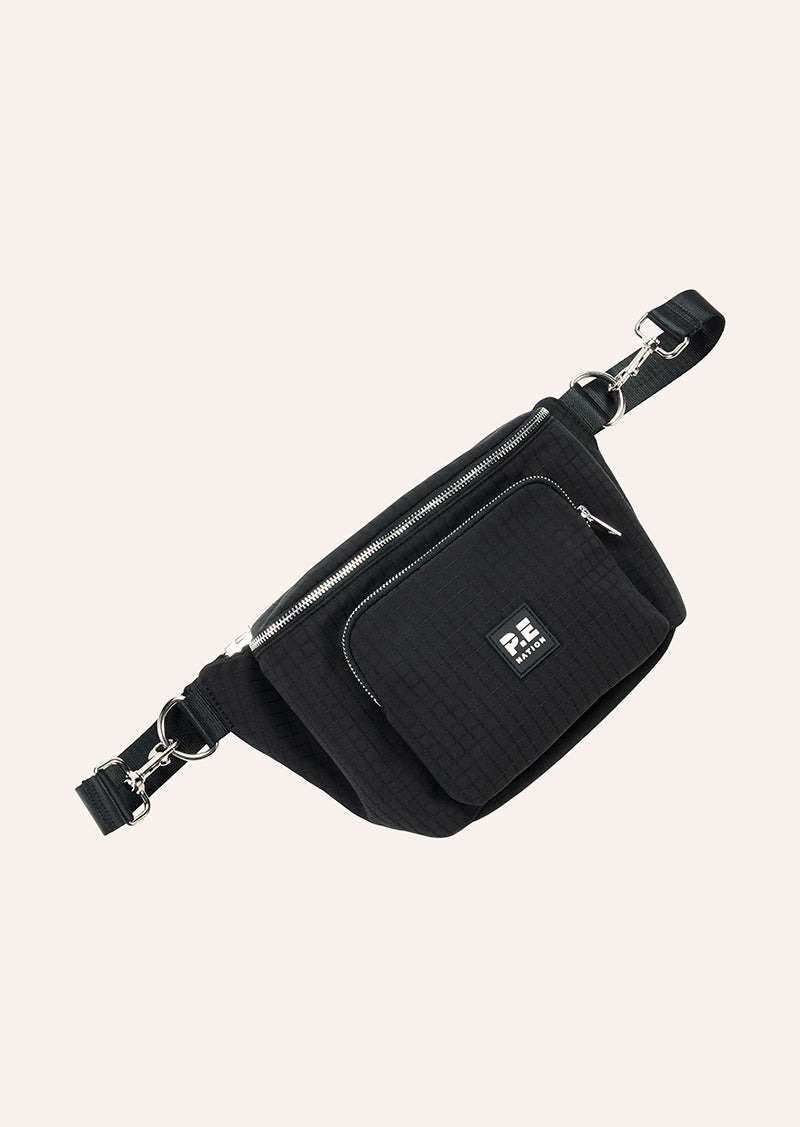 SIGNATURE CROSS BODY BAG IN BLACK BY P.E NATION, WOMEN'S ATHLEISURE CROSSBODY BAG