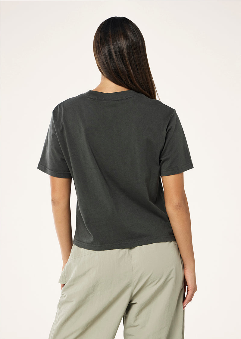 SOUTH+BANK+TEE_252T161_GUNMETAL-017_1